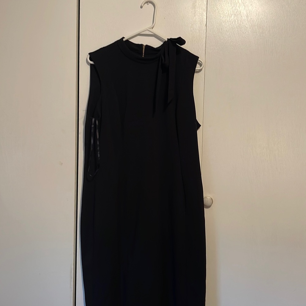 Women’s black Calvin Kline Sleeveless Tie Mock Neck Scuba Crepe Pencil Dress